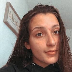 Meet your Posher, Makayla